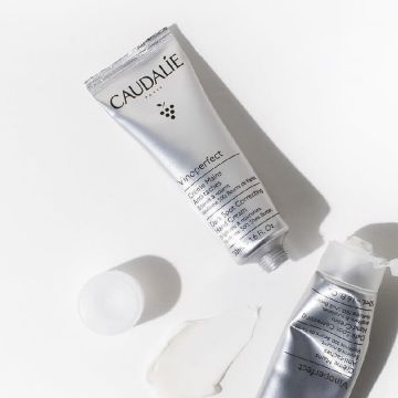 Caudalie Vinoperfect Dark Spot Correcting Cream Κρέμα Χεριών Κατά των Κηλίδων, 50ml