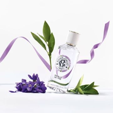 Roger & Gallet Feuille De The Eau de Parfum Γυναικείο Άρωμα Εμπλουτισμένο Με Εκχύλισμα Μαύρου Τσαγιού 100ml