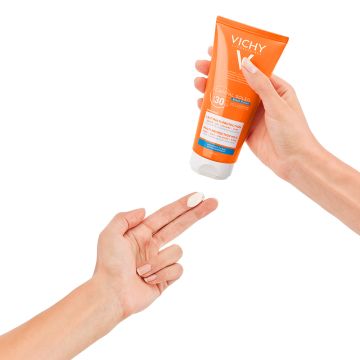 VICHY CAPITAL SOLEIL BEACH PROTECT MULTI PROTECTION MILK SPF30 200ml