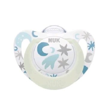 Nuk Star Νight Ορθοδοντική Πιπίλα Σιλικόνης με Θήκη 0-6m 1τμχ